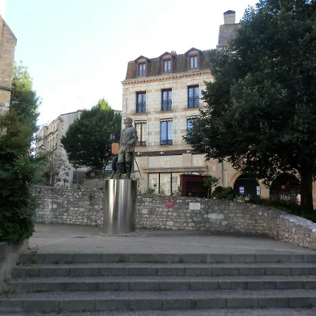 Couette Et Cafe Cyrano * 贝尔热拉克